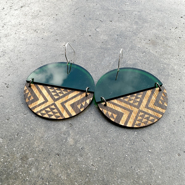 Earrings Green, Split Tāniko Split II – Nichola - Designs from Aotearoa