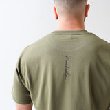 Tee Shirt Khaki, Mana